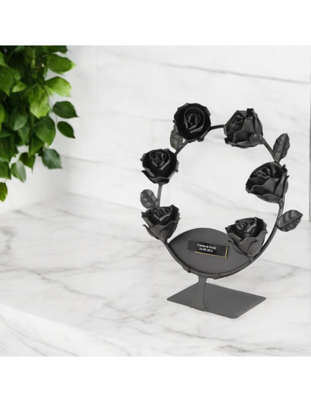 Corona de 6 rosas de forja con soporte
