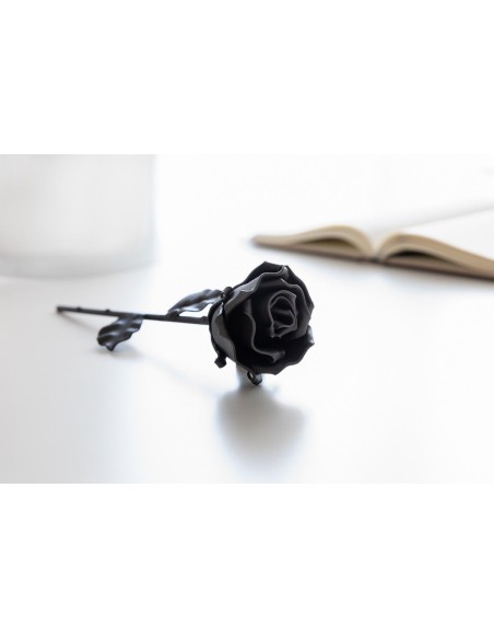 Rose Black